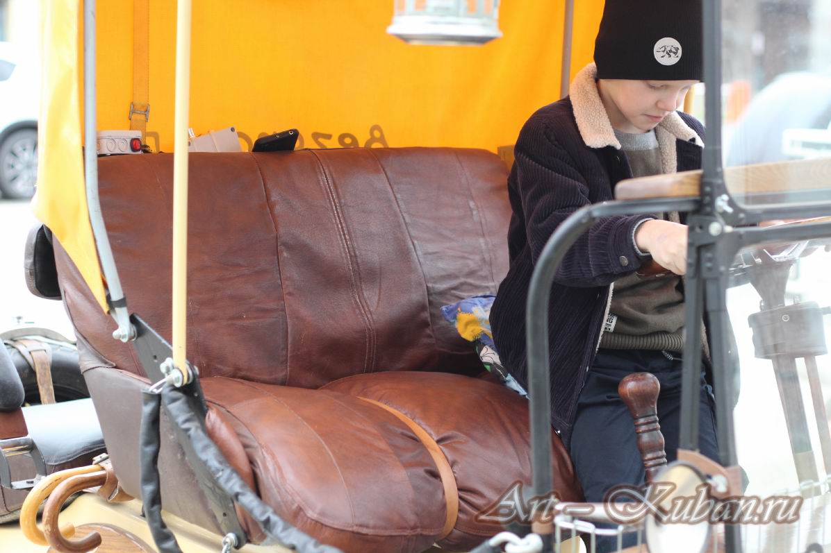 ������������� ������ Novaka�. �������������, ������, ����������, ����������� ������������, ��� ����, ������ ������. ���������, ��. ��������, �. 240. 
���� � 10. 13 ����� 2023 �. 